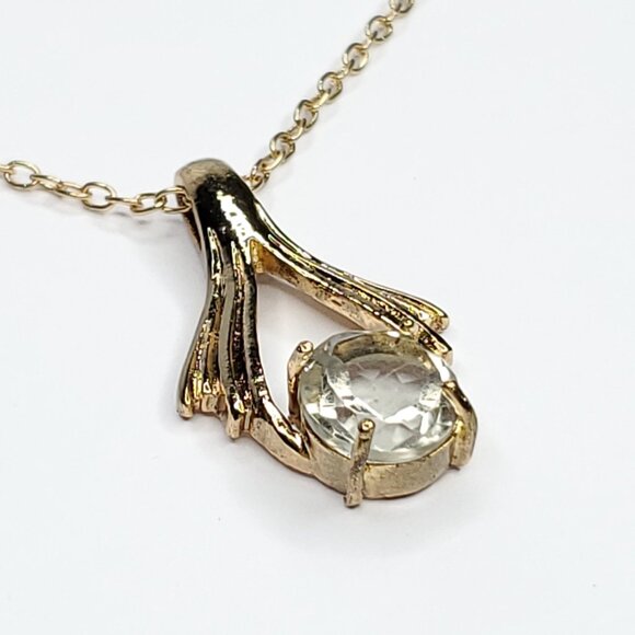 Rhinestone Pendant Necklace Goldtone Very Light Green Solitaire 3/8" - Picture 2 of 3